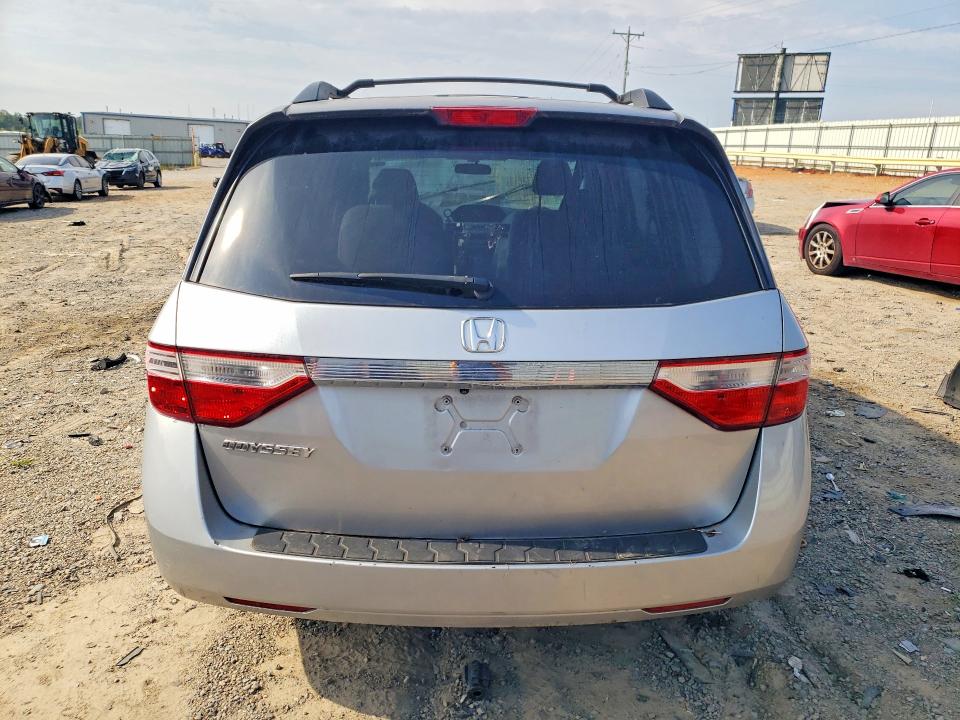 Photo 6 from auction – 2013 HONDA ODYSSEY with VIN 5FNRL5H26DB084284
