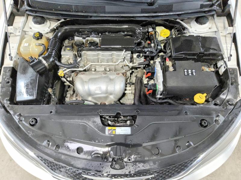 Photo 11 from auction – 2017 CHRYSLER 200 with VIN 1C3CCCFB8HN512431