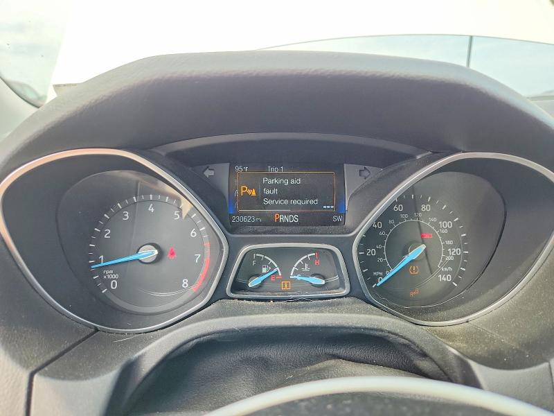 Photo 9 from auction – 2015 FORD FOCUS with VIN 1FADP3N23FL228547