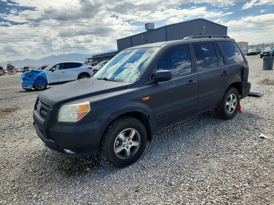 HONDA PILOT 2008 with VIN 5FNYF18548B003231 - Photo from auction