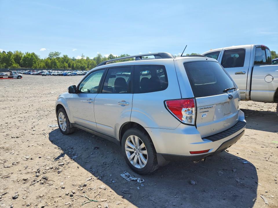 Photo 2 from auction – 2011 SUBARU FORESTER with VIN JF2SHAEC3BH751769