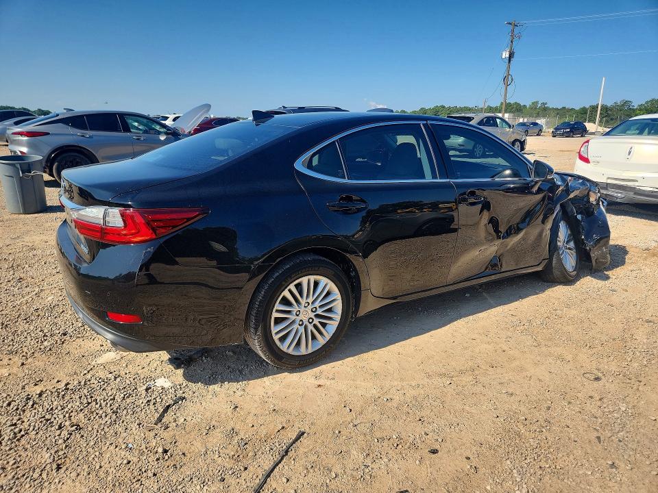 Photo 3 from auction – 2017 LEXUS ES with VIN 58ABK1GG3HU057460