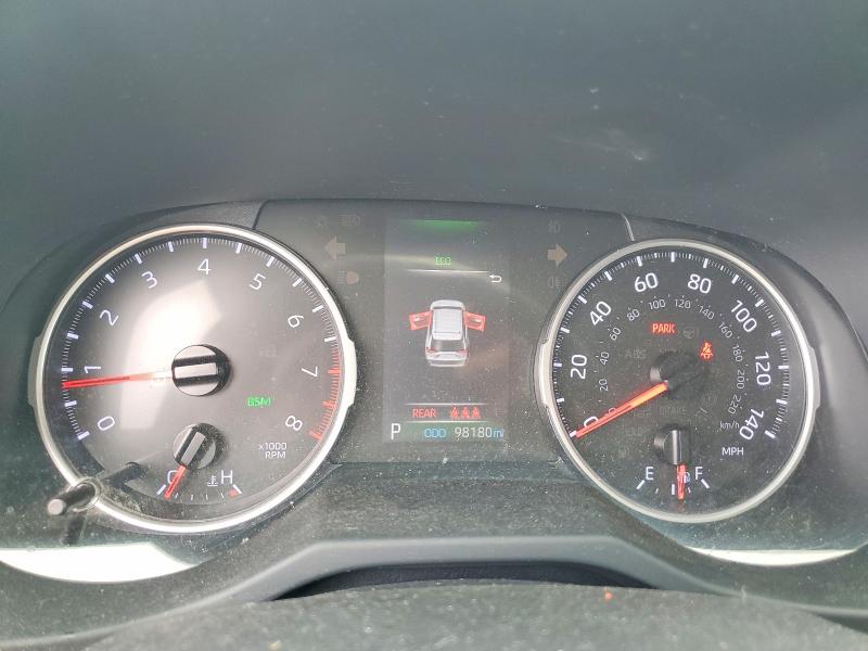 Photo 9 from auction – 2020 TOYOTA RAV4 with VIN JTMP1RFV0LJ027815