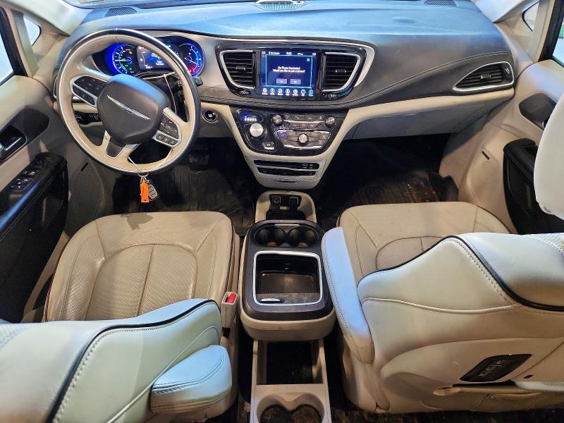 Photo 8 from auction – 2018 CHRYSLER PACIFICA with VIN 2C4RC1N77JR323236