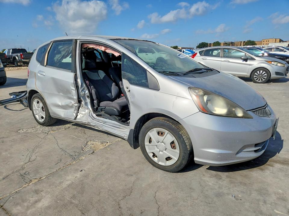 Photo 4 from auction – 2012 HONDA FIT with VIN JHMGE8H3XCC040813