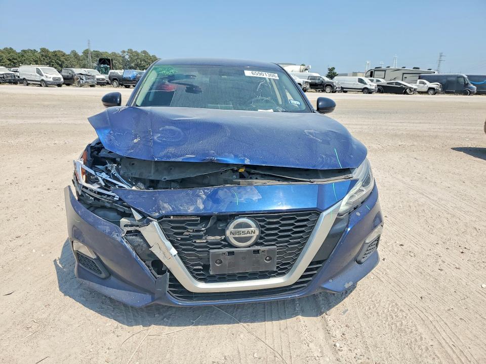 Photo 5 from auction – 2019 NISSAN ALTIMA with VIN 1N4BL4CV0KC180117