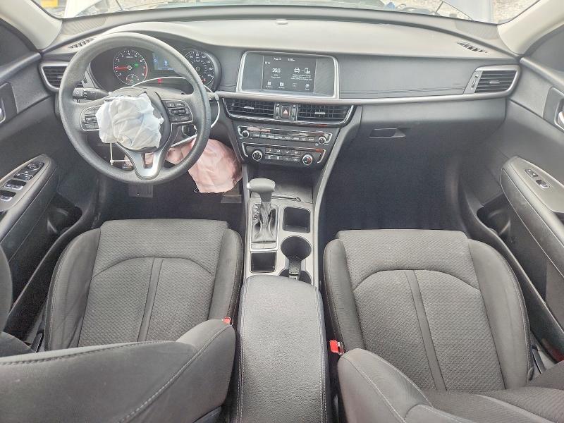 صورة رقم 8 من المزاد - 2018 KIA OPTIMA مع VIN 5XXGT4L32JG180133