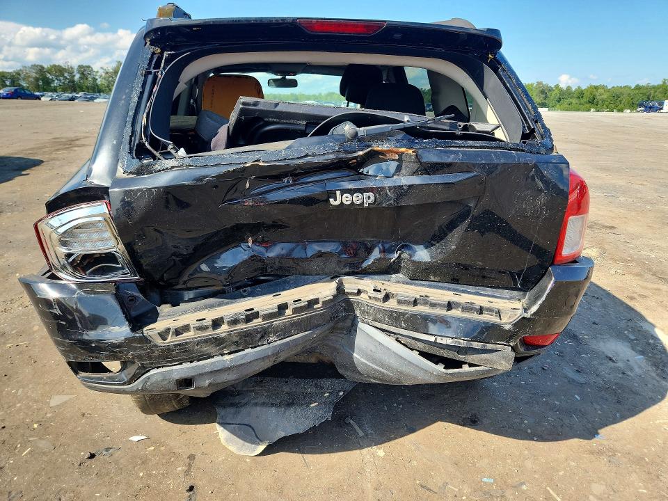 Photo 6 from auction – 2012 JEEP COMPASS with VIN 1C4NJCBA0CD576324