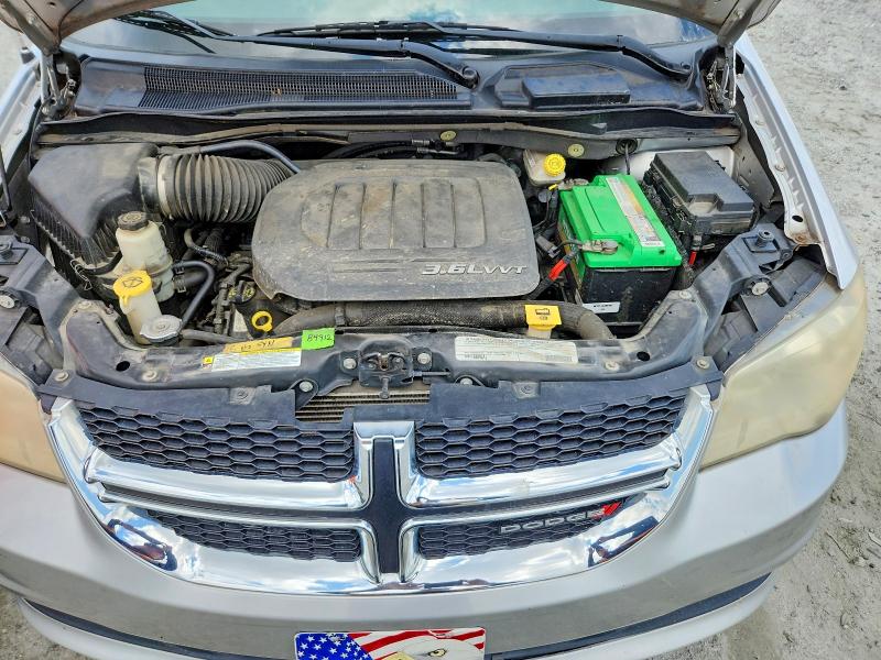 Photo 12 from auction – 2012 DODGE GRAND CARAVAN with VIN 2C4RDGCG2CR264022