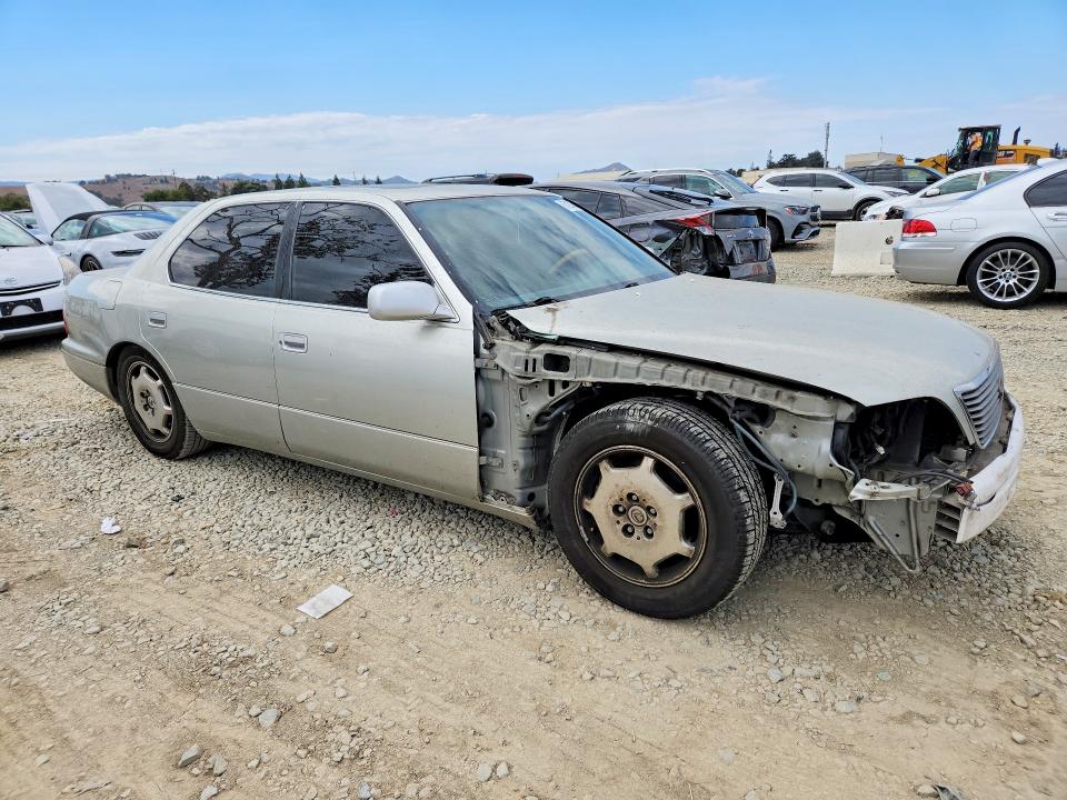 صورة رقم 4 من المزاد - 2000 LEXUS LS مع VIN JT8BH28F7Y0181615