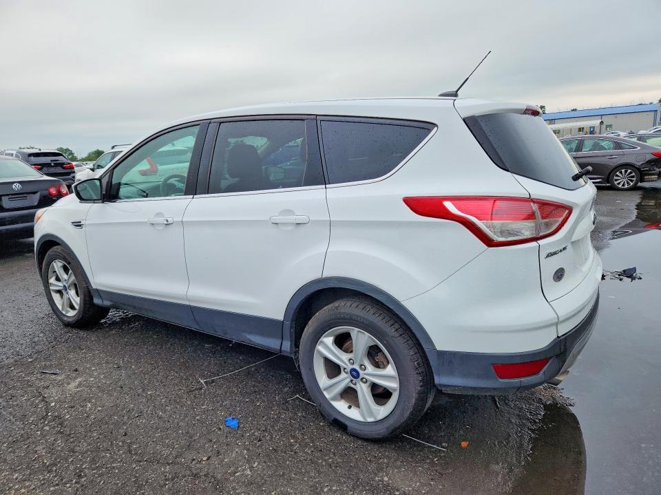 Photo 2 from auction – 2015 FORD ESCAPE with VIN 1FMCU0GX7FUA45518