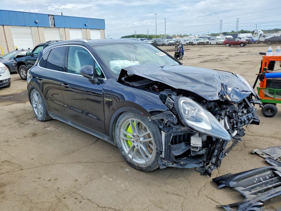 صورة رقم 4 من المزاد - 2020 PORSCHE CAYENNE مع VIN WP1AE2AYXLDA22606