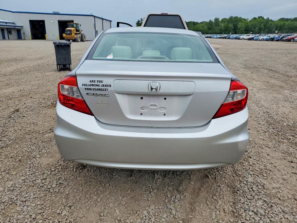 Photo 6 from auction – 2012 HONDA CIVIC with VIN 19XFB2F59CE307035