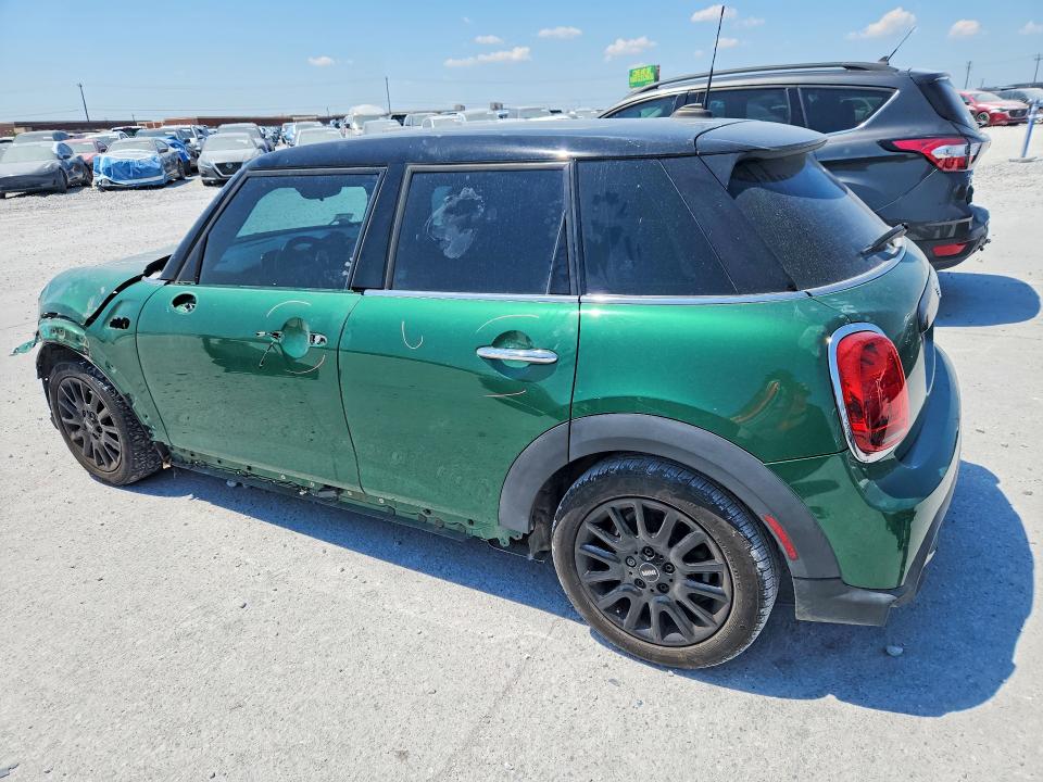Photo 2 from auction – 2022 MINI COOPER with VIN WMW33DK06N2R94140