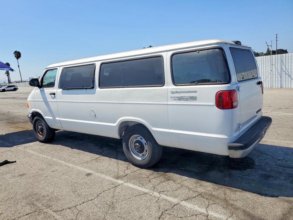 Photo 2 from auction – 2000 DODGE RAM WAGON with VIN 2B5WB35Z0YK105508