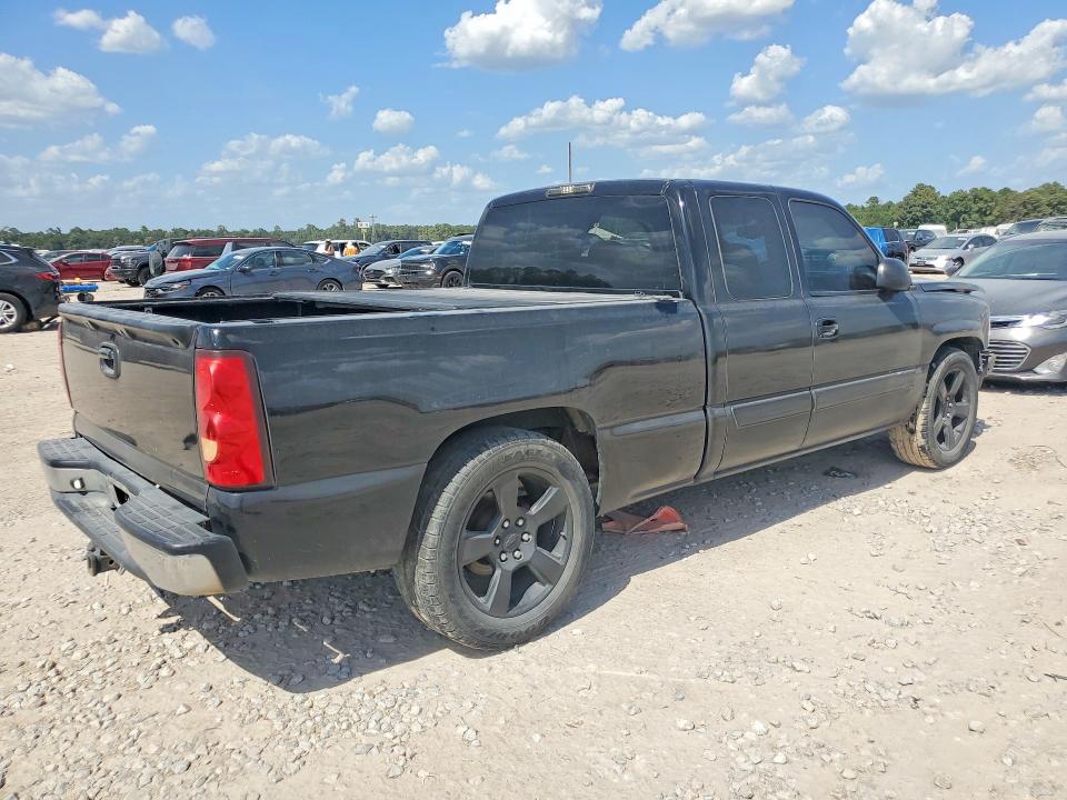 Photo 3 from auction – 2003 CHEVROLET SILVERADO with VIN 2GCEC19TX31228922