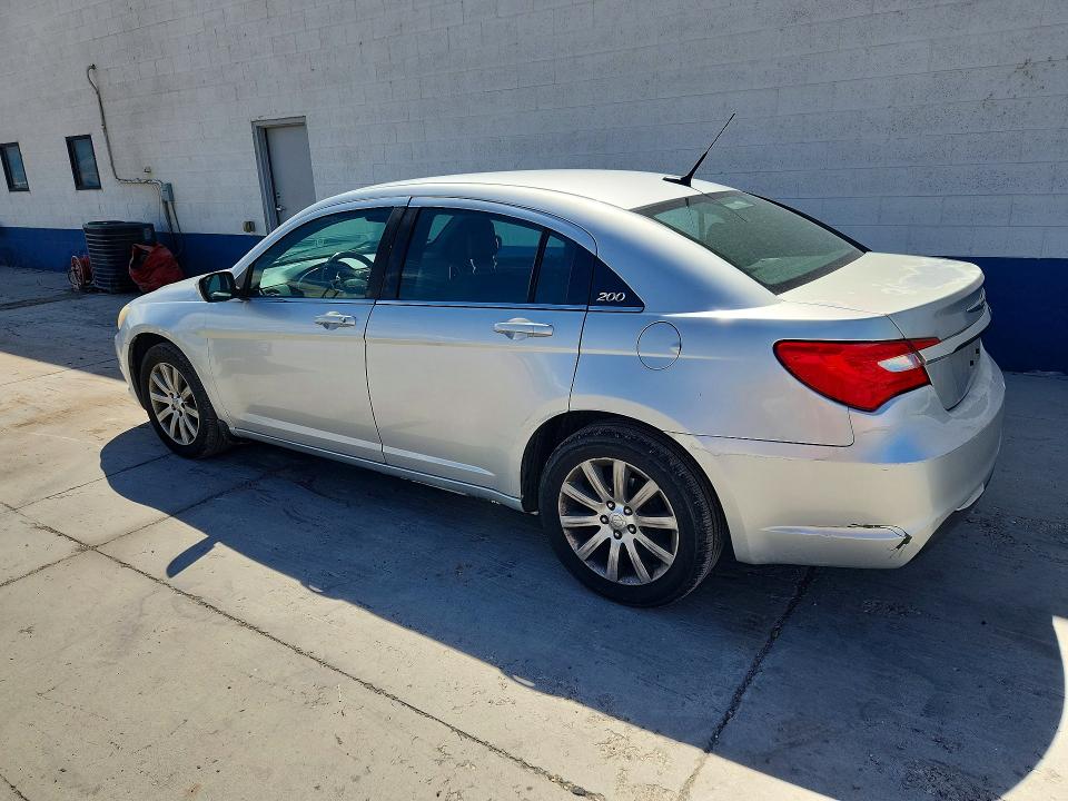 Photo 2 from auction – 2011 CHRYSLER 200 with VIN 1C3BC1FB7BN531124