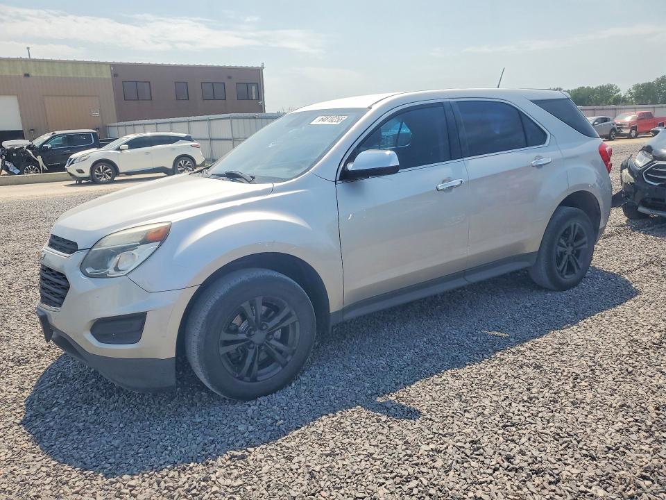 CHEVROLET EQUINOX 2017 with VIN 2GNALBEK2H1570977 - Photo from auction
