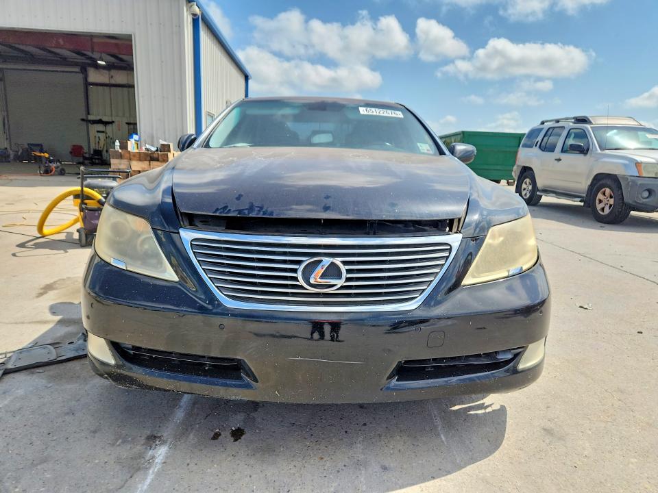 Photo 5 from auction – 2008 LEXUS LS with VIN JTHBL46F885069003