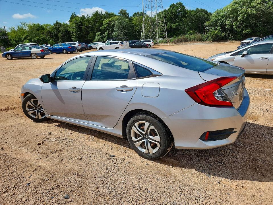 Photo 2 from auction – 2018 HONDA CIVIC with VIN 19XFC2F53JE002317