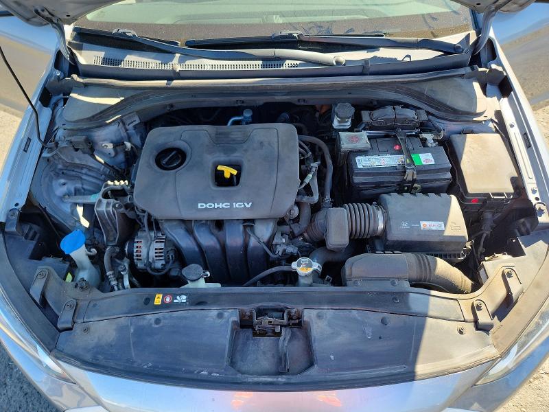 Photo 11 from auction – 2017 HYUNDAI ELANTRA with VIN 5NPD84LF7HH048532