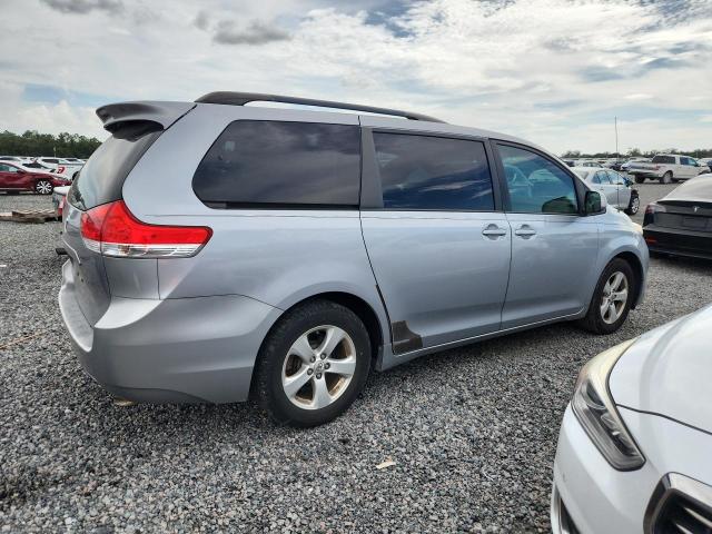 Photo 3 from auction – 2012 TOYOTA SIENNA with VIN 5TDKK3DC4CS186460