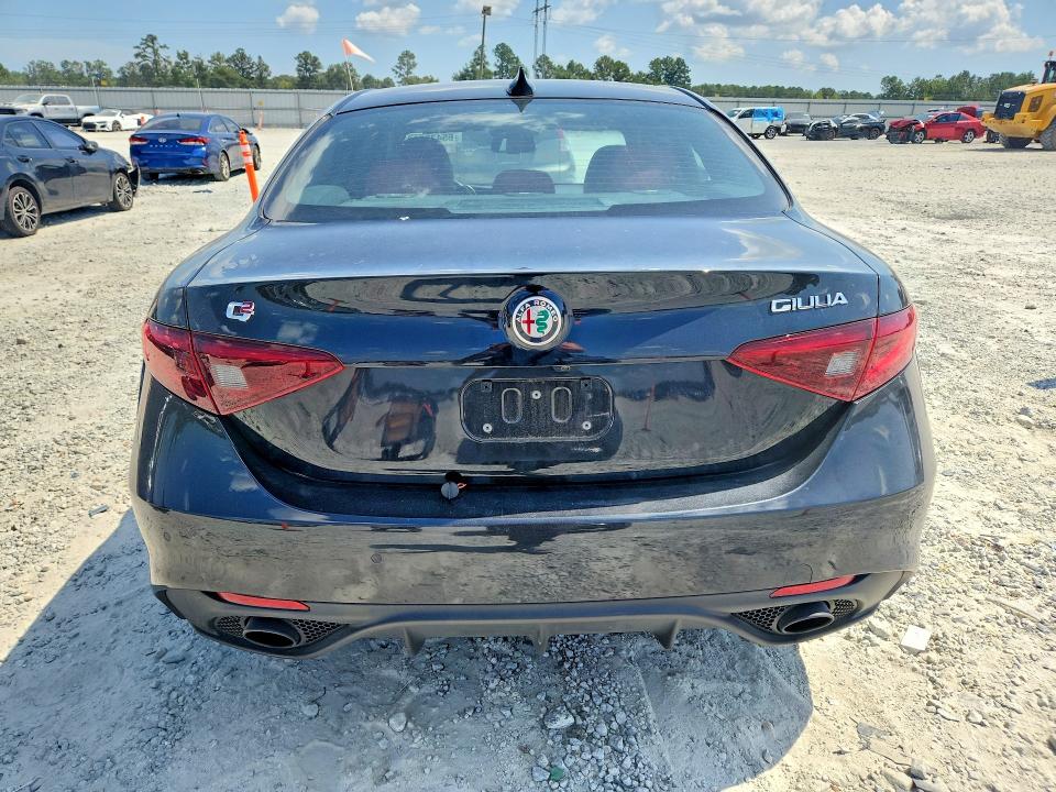 Photo 6 from auction – 2023 ALFA ROMEO GIULIA with VIN ZARFAMBN8P7675982