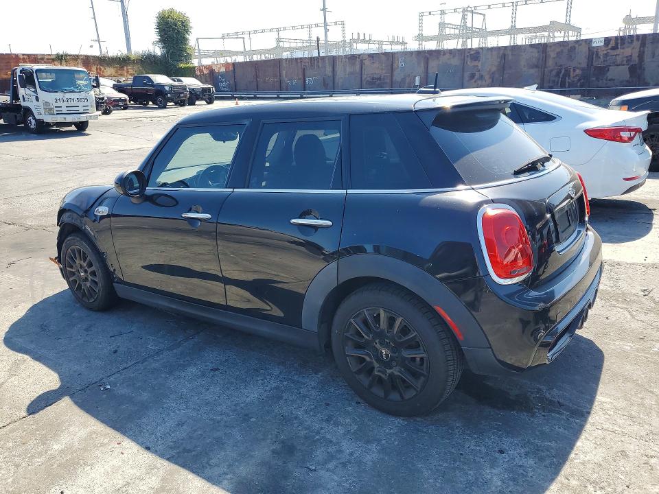 Photo 2 from auction – 2017 MINI COOPER with VIN WMWXU3C3XH2F49084