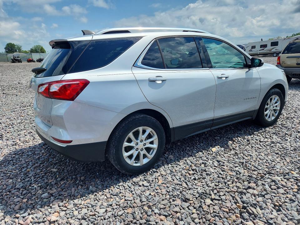 Photo 3 from auction – 2018 CHEVROLET EQUINOX with VIN 2GNAXJEV7J6106679