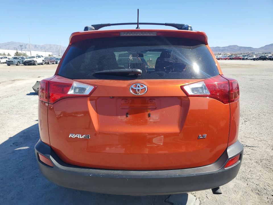 Photo 6 from auction – 2015 TOYOTA RAV4 with VIN JTMZFREV8FD069888