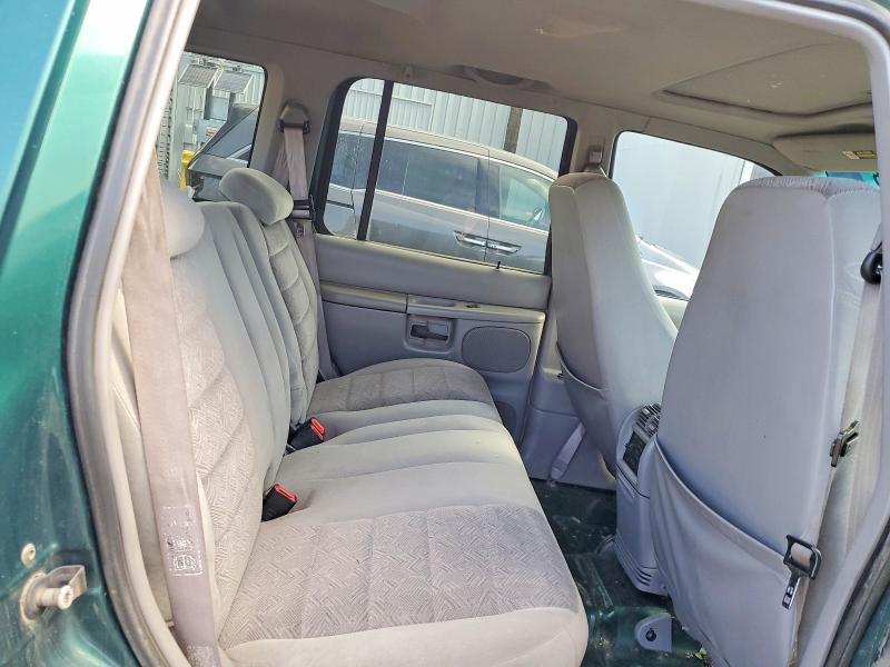 Photo 10 from auction – 2000 FORD EXPLORER with VIN 1FMDU73E6YZB45987