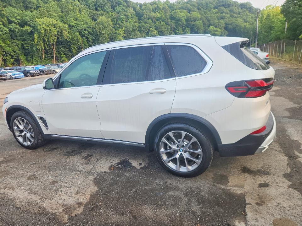 Photo 2 from auction – 2026 BMW X5 with VIN 5UX43EU02T9382370