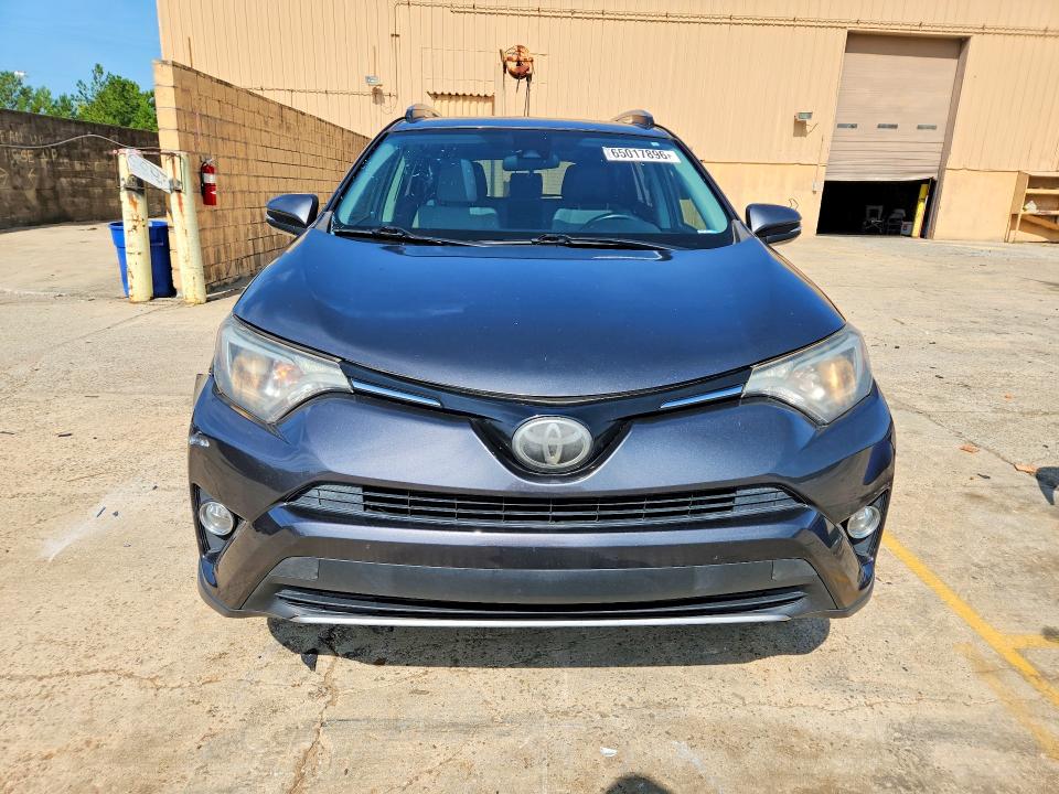 Photo 5 from auction – 2018 TOYOTA RAV4 with VIN JTMWFREV6JJ153303