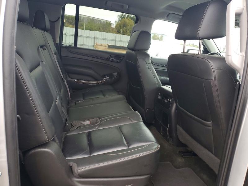 Photo 11 from auction – 2017 CHEVROLET SUBURBAN with VIN 1GNSKHKC8HR152891