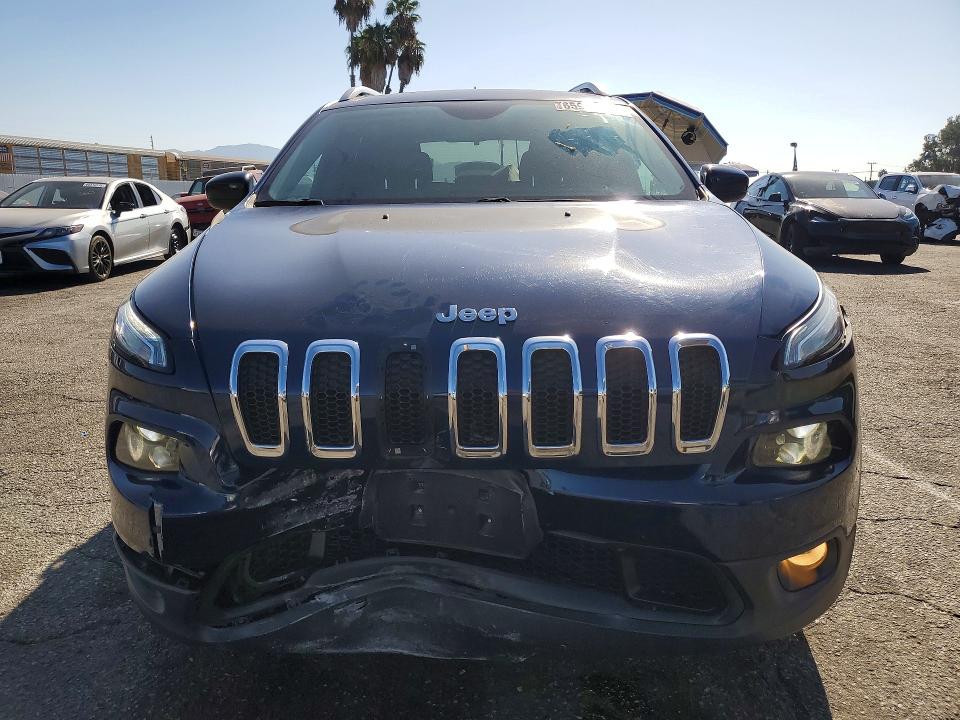 Photo 5 from auction – 2018 JEEP CHEROKEE with VIN 1C4PJLCB7JD563468