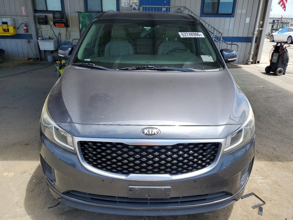 Photo 5 from auction – 2016 KIA SEDONA with VIN KNDMB5C16G6215662