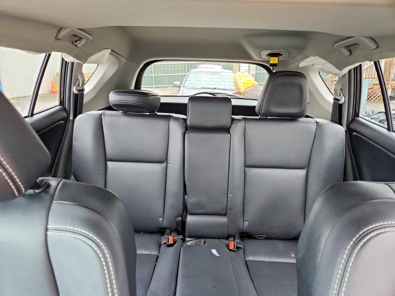 Photo 10 from auction – 2018 TOYOTA RAV4 with VIN 2T3DFREV8JW856376