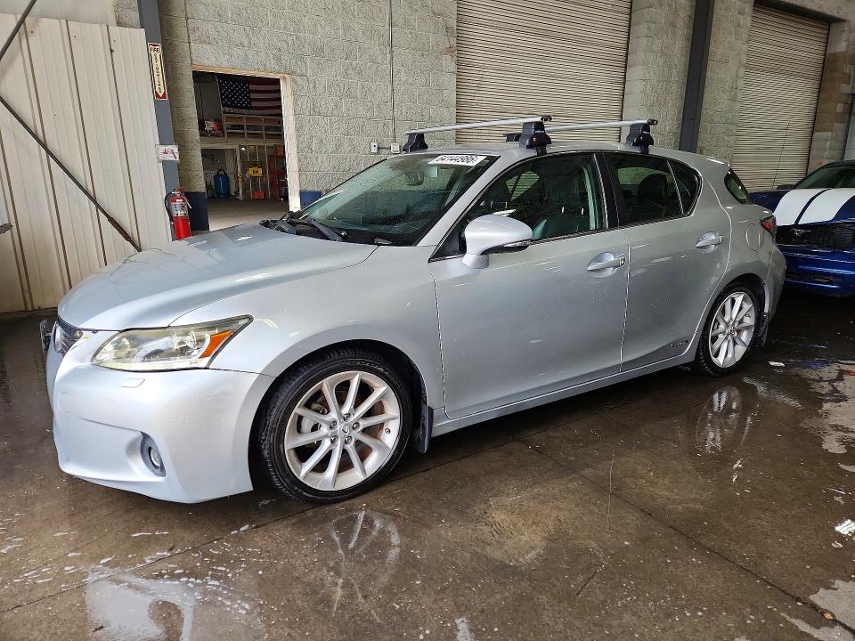 LEXUS CT 2013 with VIN JTHKD5BHXD2135301 - Photo from auction