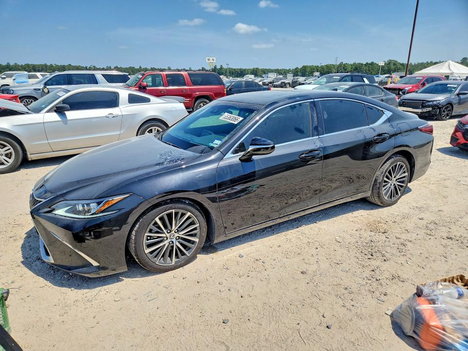 LEXUS ES 350 2024 with VIN 58ADZ1B11RU172308 - Photo from auction