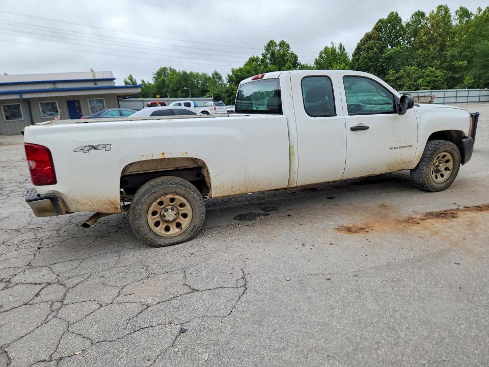 Photo 3 from auction – 2011 CHEVROLET SILVERADO with VIN 1GCRKPE01BZ212990