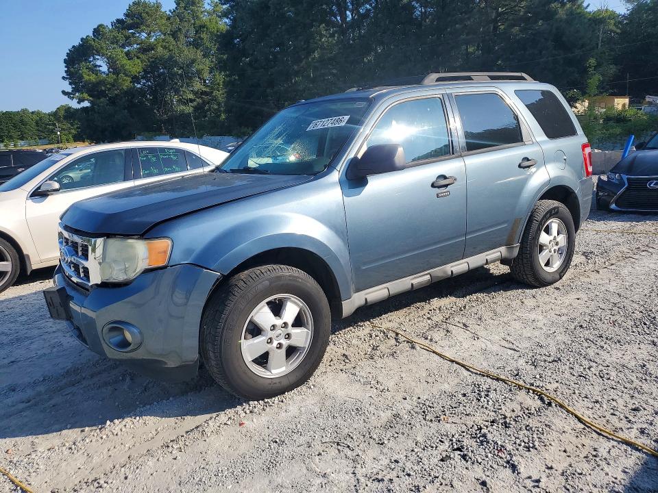 FORD ESCAPE 2010 with VIN 1FMCU0DG3AKC63304 - Photo from auction
