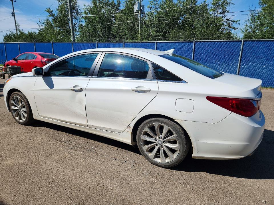 Photo 2 from auction – 2013 HYUNDAI SONATA with VIN 5NPEC4AC5DH647029