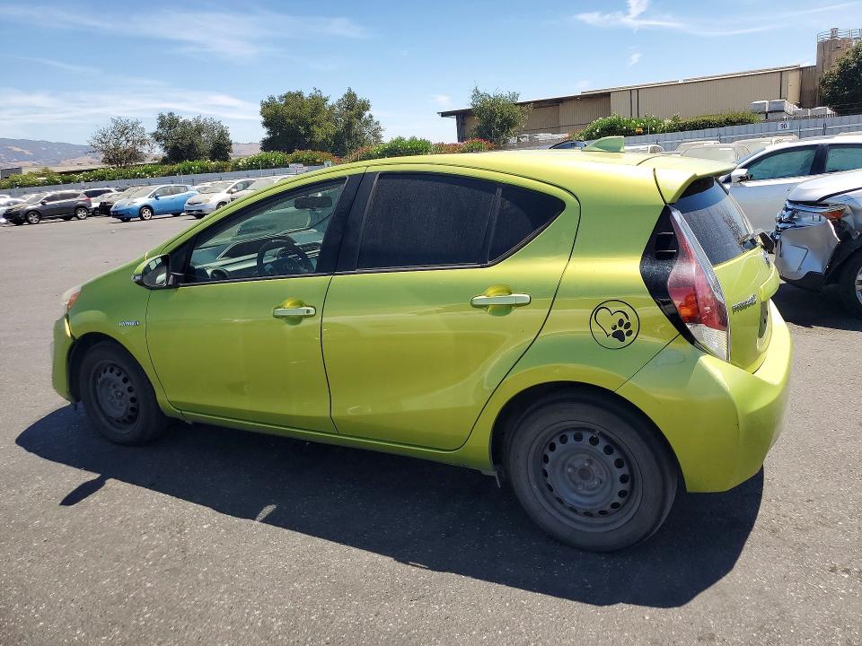 Photo 2 from auction – 2015 TOYOTA PRIUS C with VIN JTDKDTB37F1103327