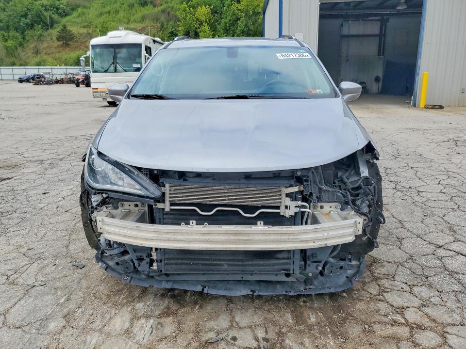 Foto 5 de la subasta – 2020 CHRYSLER PACIFICA con VIN 2C4RC1EG4LR203493