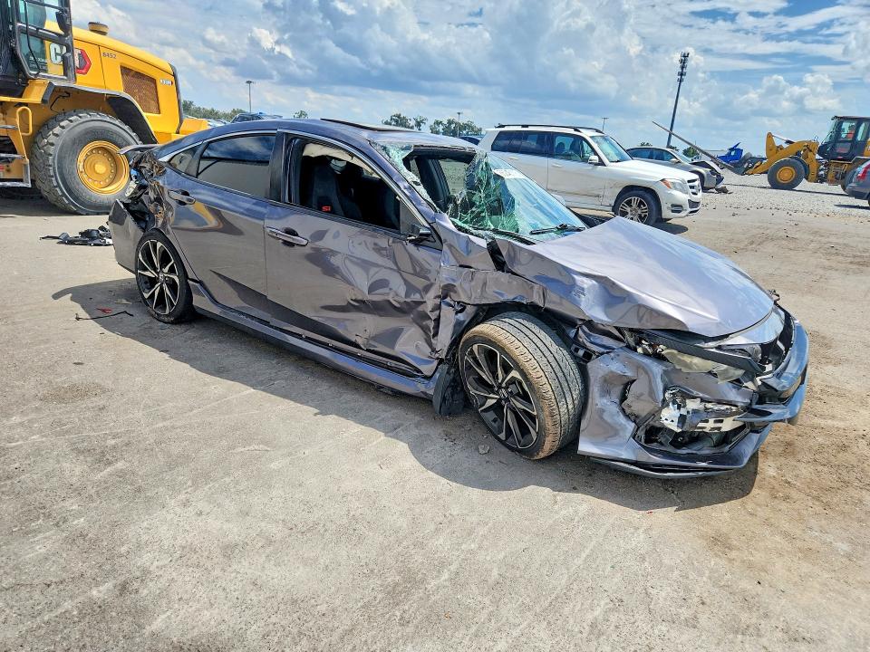 Photo 4 from auction – 2018 HONDA CIVIC with VIN 2HGFC1E53JH701514