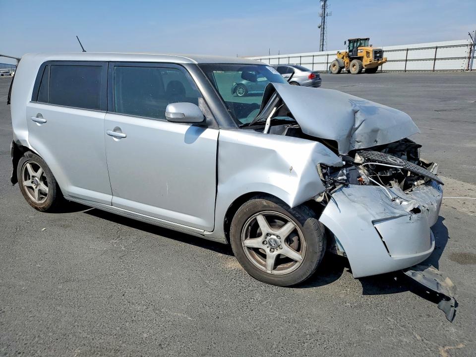 Photo 4 from auction – 2008 SCION XB with VIN JTLKE50E181055022