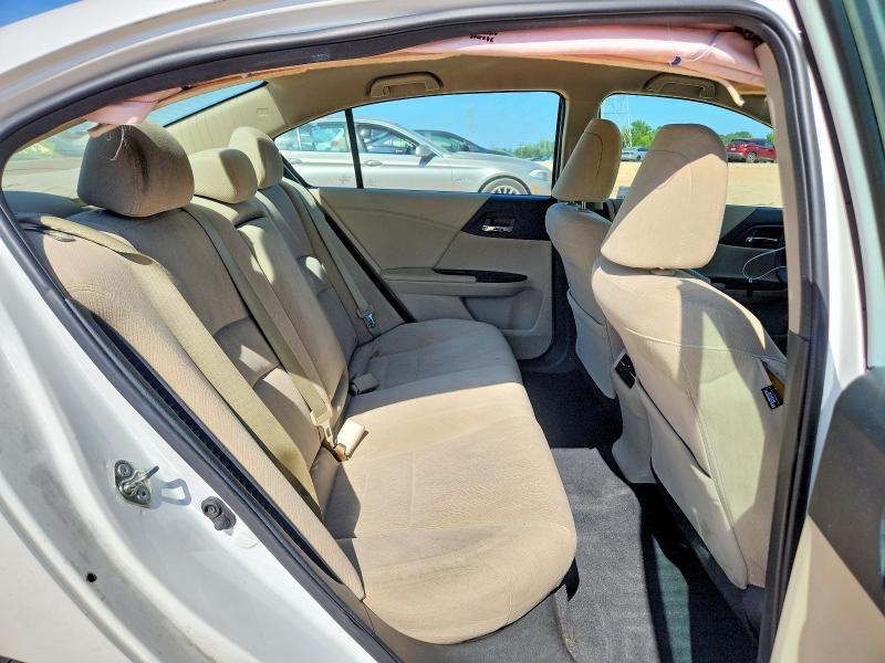Photo 10 from auction – 2015 HONDA ACCORD with VIN 1HGCR6F39FA015253