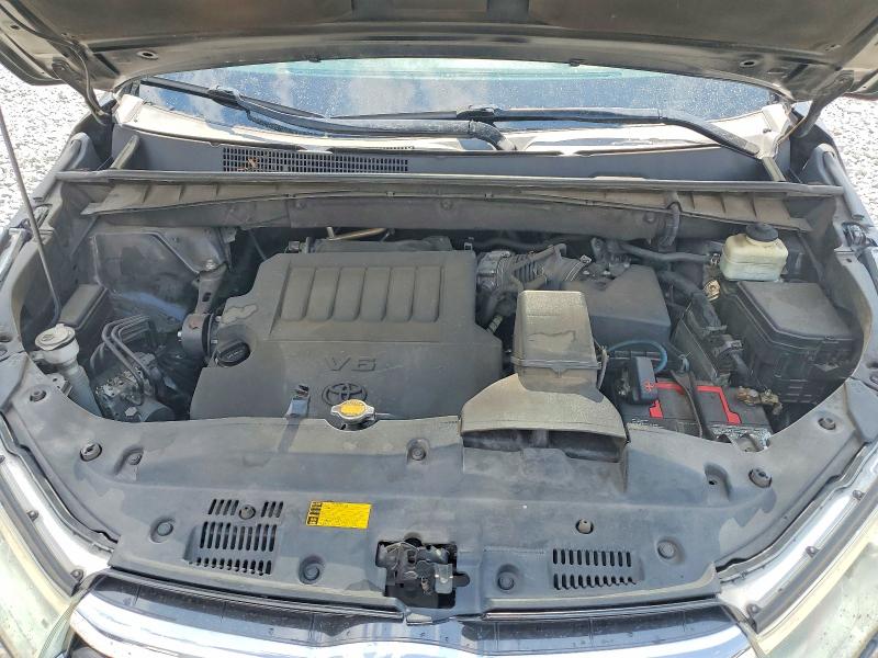 Photo 12 from auction – 2015 TOYOTA HIGHLANDER with VIN 5TDKKRFH7FS082139