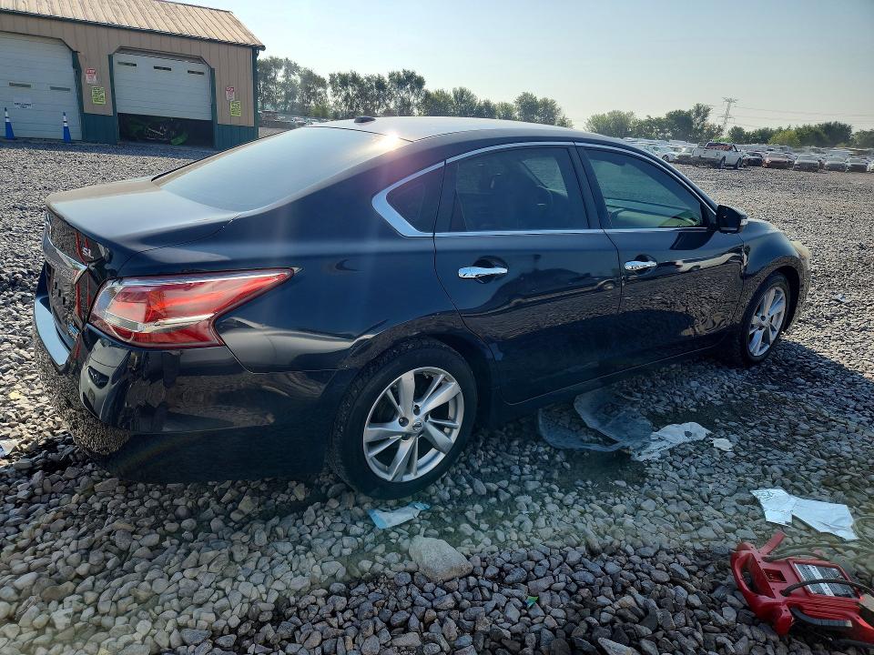 Photo 3 from auction – 2013 NISSAN ALTIMA with VIN 1N4AL3AP8DN586969