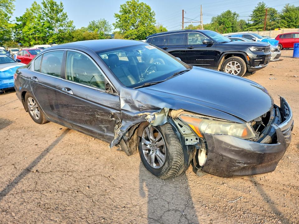 Zdjęcie 4 z aukcji – 2011 HONDA ACCORD SE z VIN 1HGCP2F61BA149211